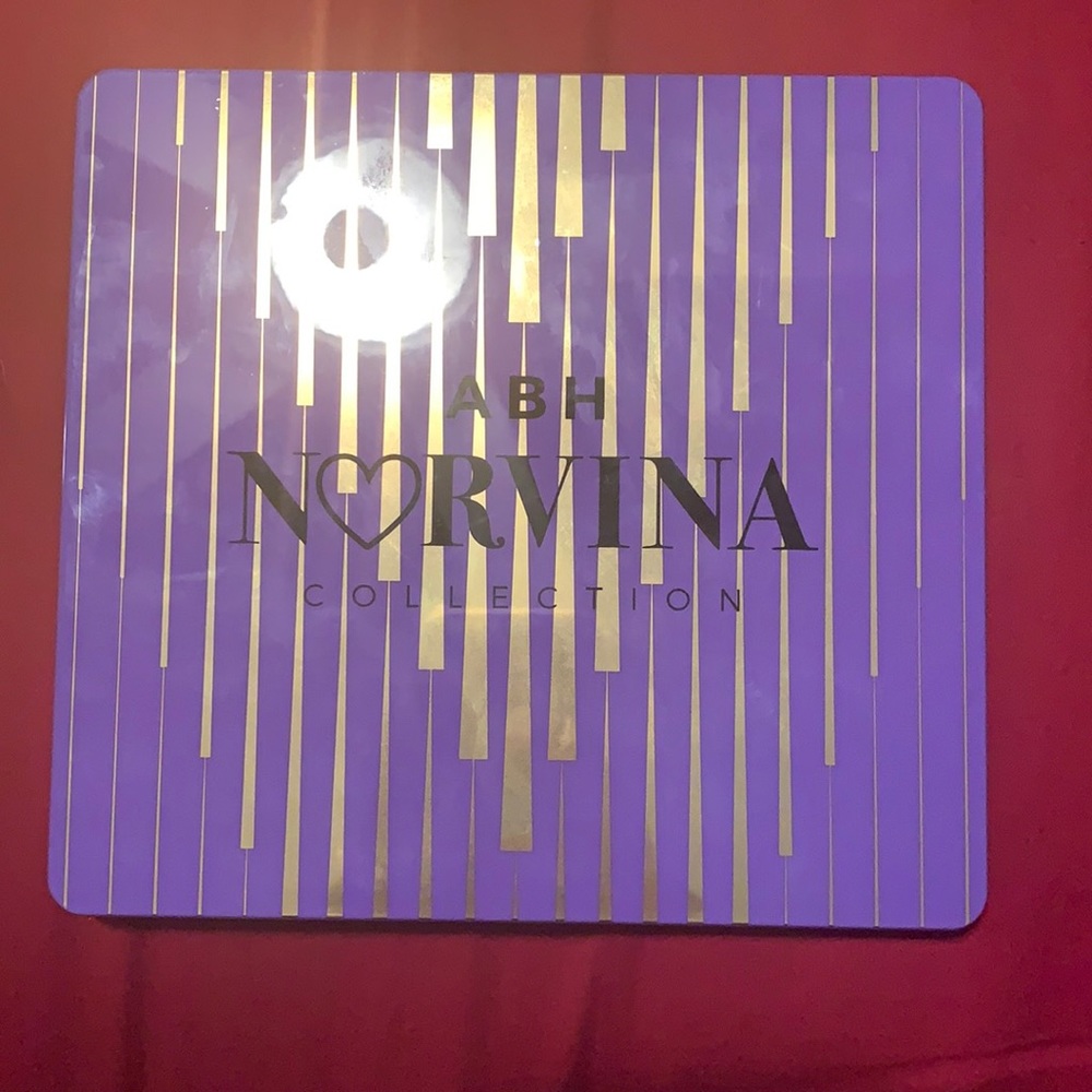 ABH Norvina Palette Vol. 1